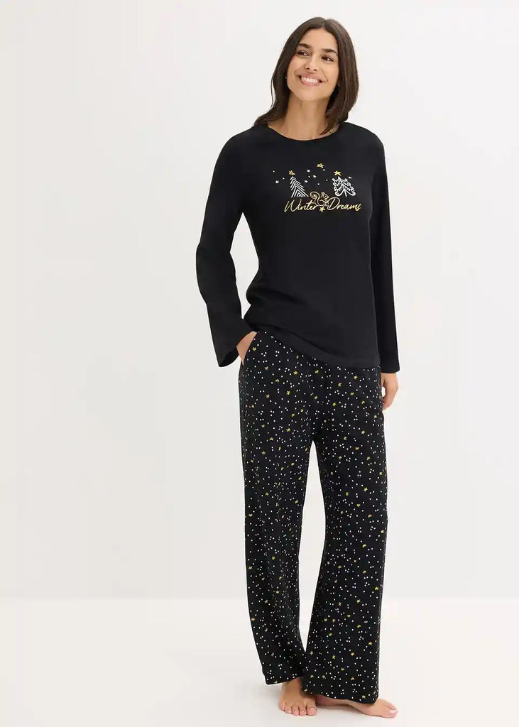 Cozy pajamas with a special glitter print