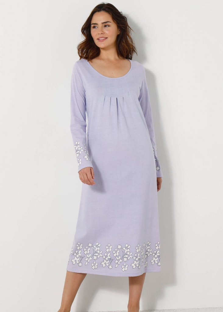 Long-sleeved floral print nightgown