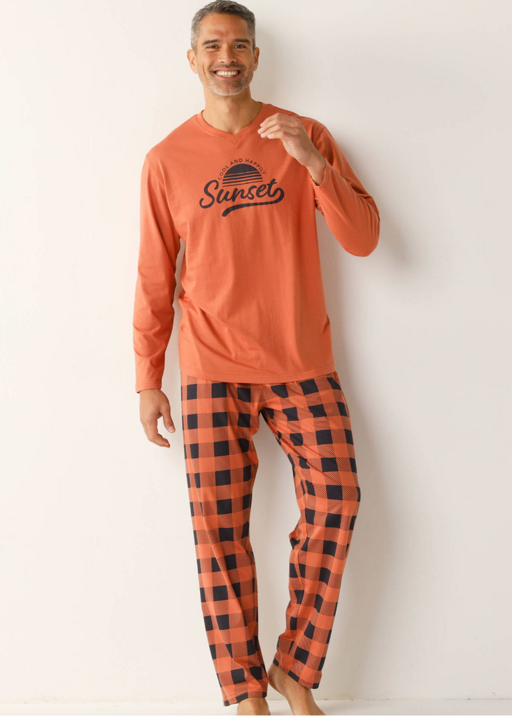 Long-sleeved checked cotton pajamas